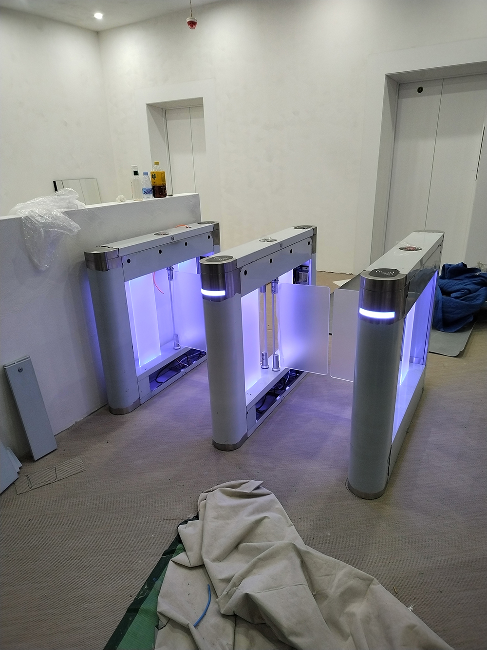 深圳人行通道閘安裝