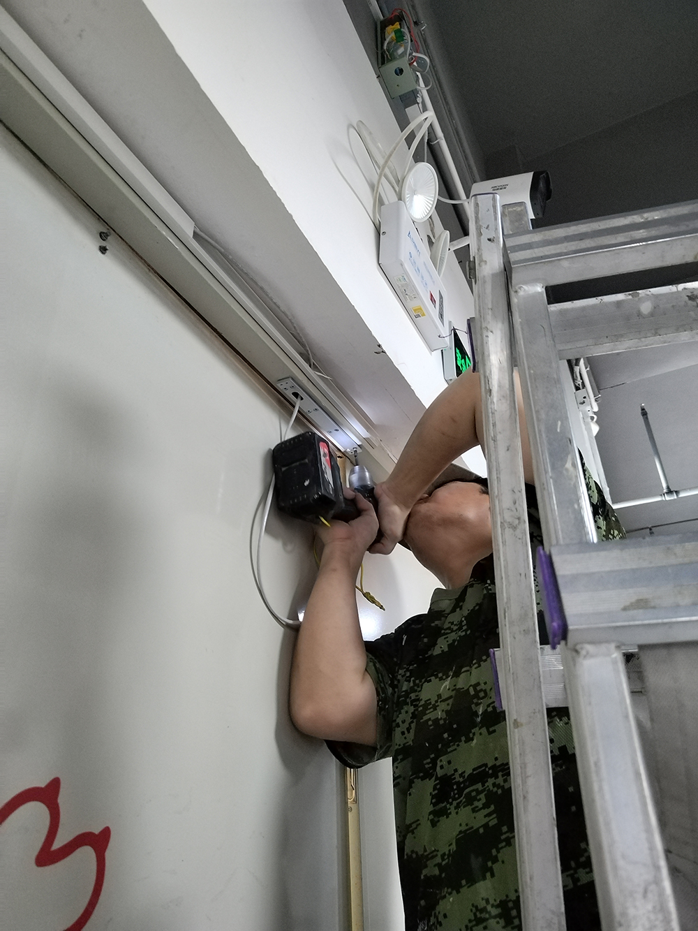 防火門(mén)門(mén)禁安裝